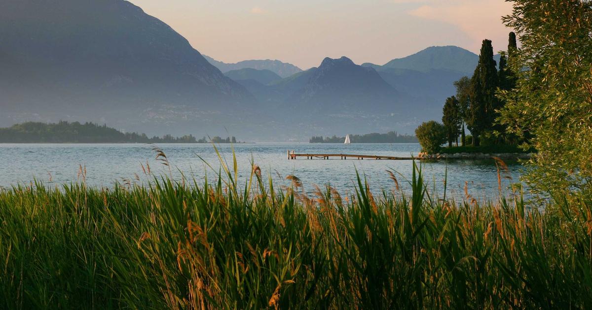 AI Tool Stacking: Build Your Perfect Automation Toolkit - AI Tools & Reviews